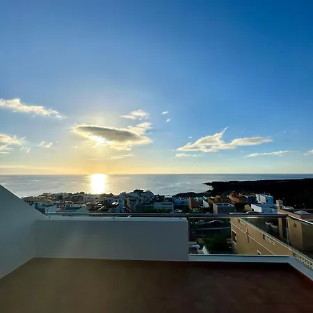 Chris Ocean View Holiday home *