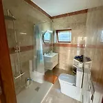 Chris Ocean View Tatil Evi La Jaca