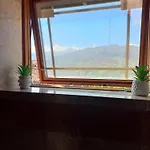 Chris Ocean View * La Jaca