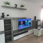 Chris Ocean View Tatil Evi